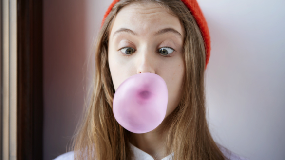 Tuggummi orsakar käkproblem och huvudvärk hos unga